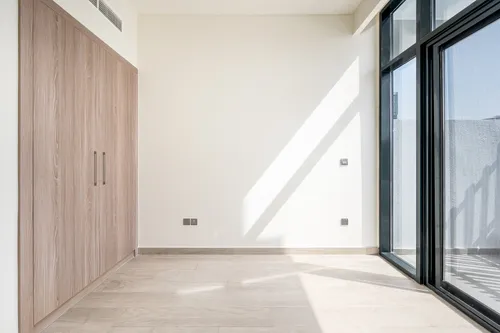 Apartment in Azizi Riviera 44