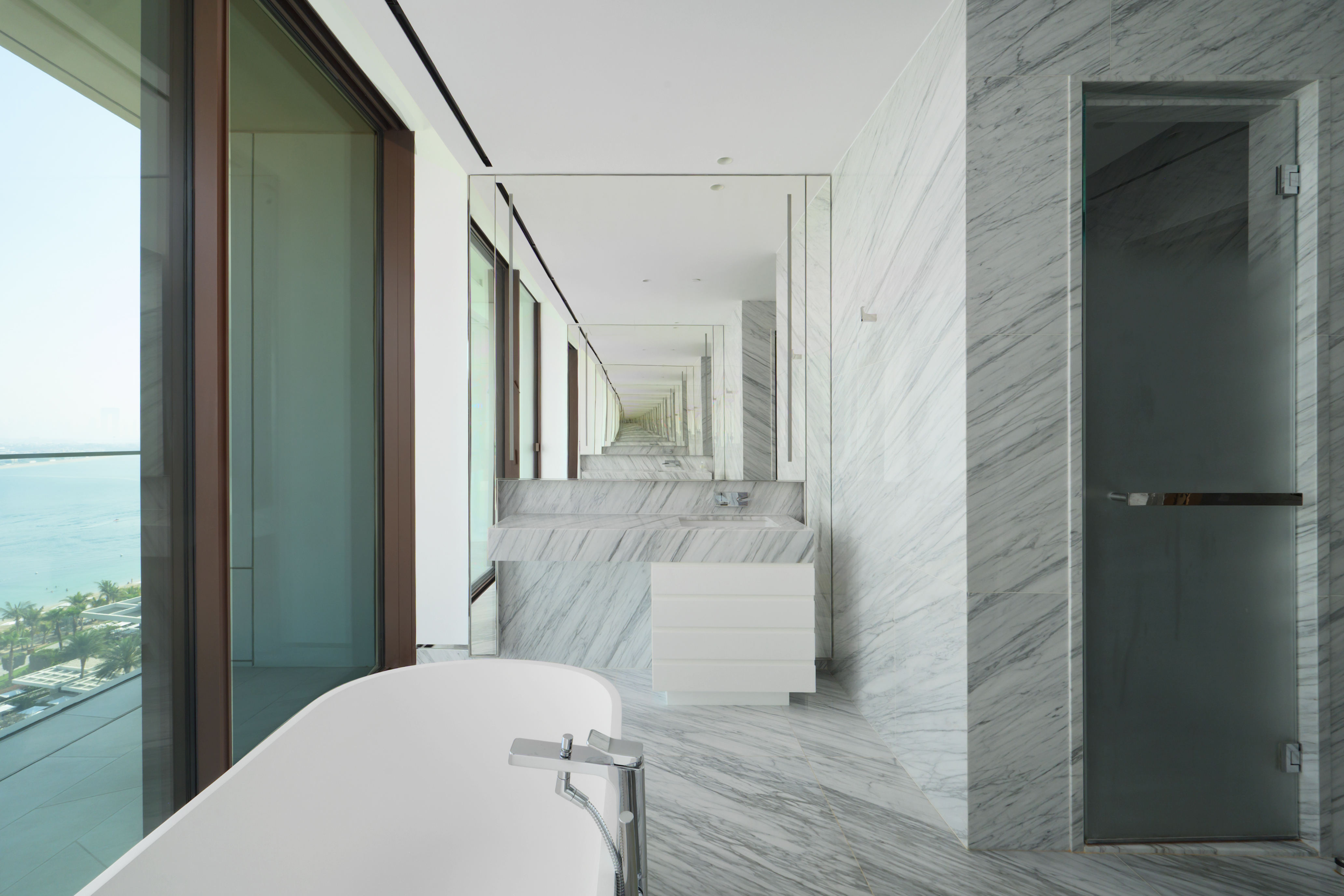 2 Bedrooms Apartment in Atlantis The Royal Residences