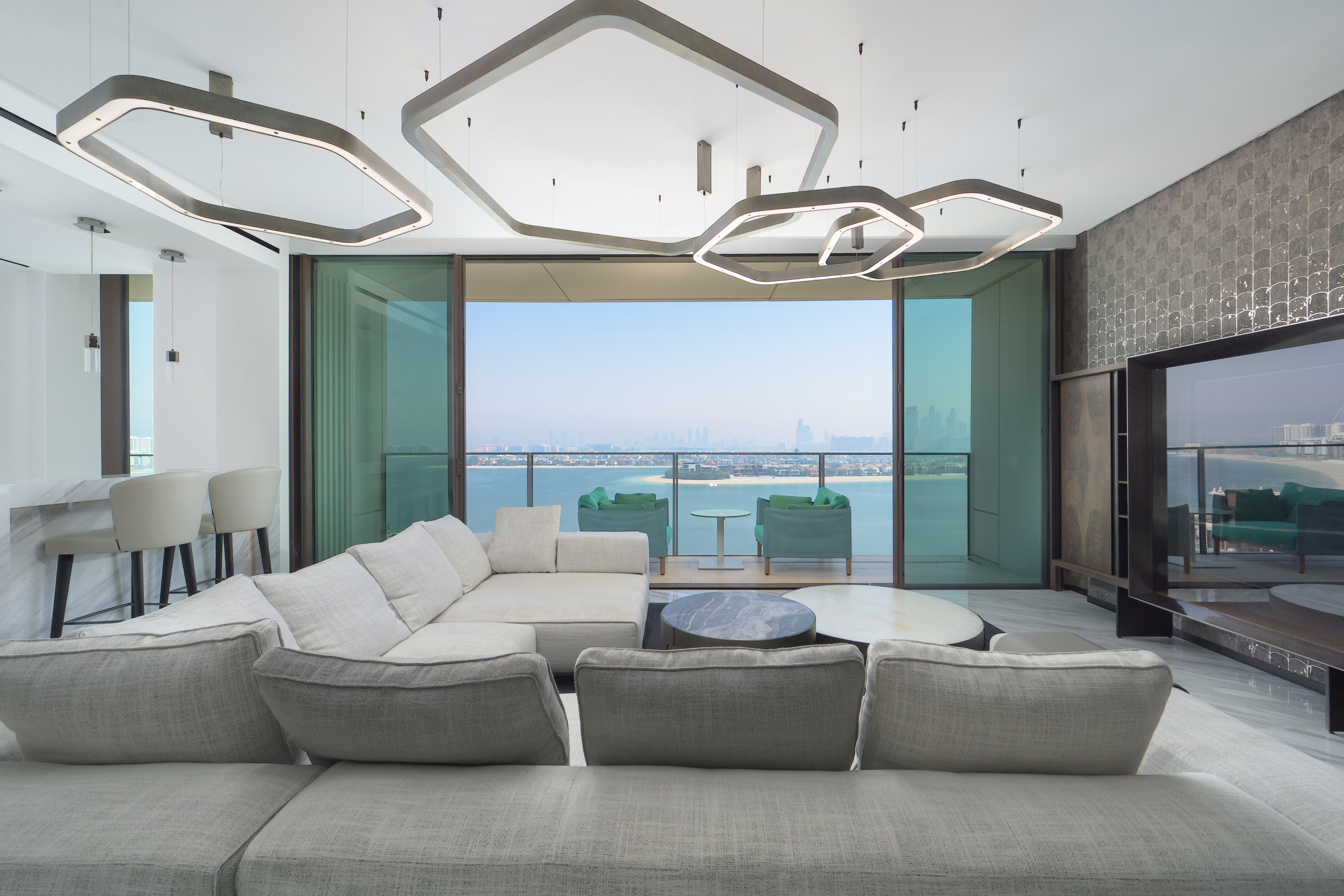 2 Bedrooms Apartment in Atlantis The Royal Residences