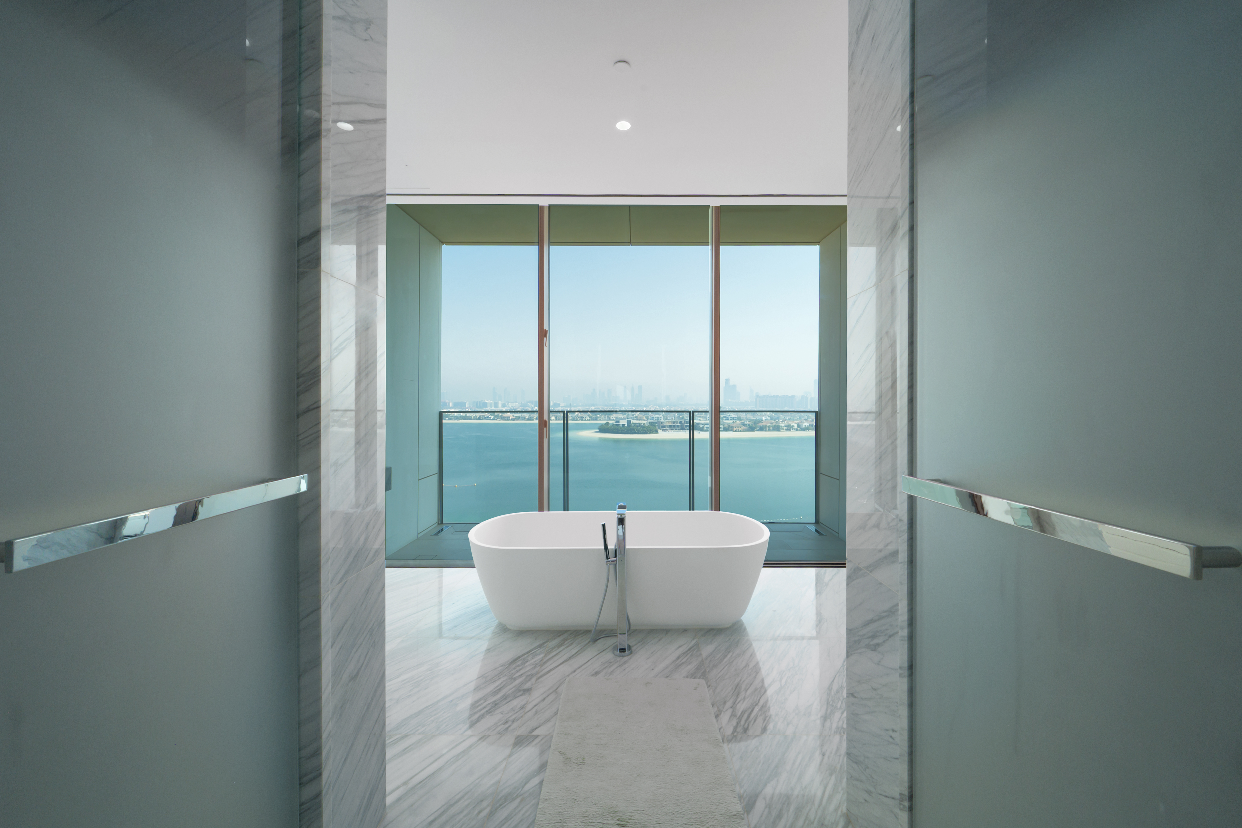 2 Bedrooms Apartment in Atlantis The Royal Residences