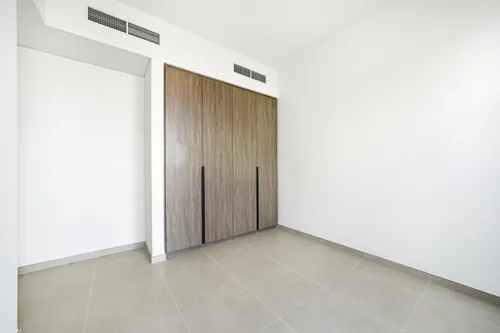 4 Bedrooms Townhouse in Nara