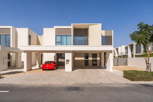 4 Bedrooms Townhouse in Nara