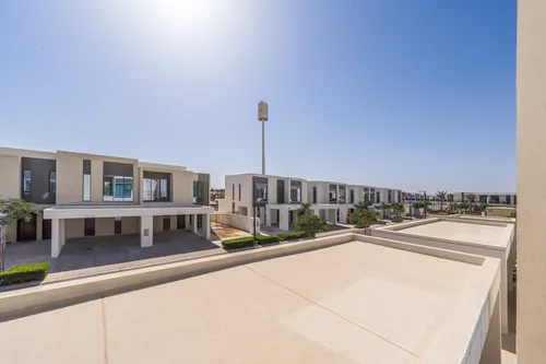 4 Bedrooms Townhouse in Nara