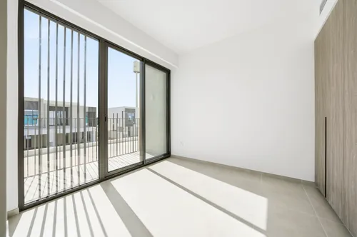 4 Bedrooms Townhouse in Nara