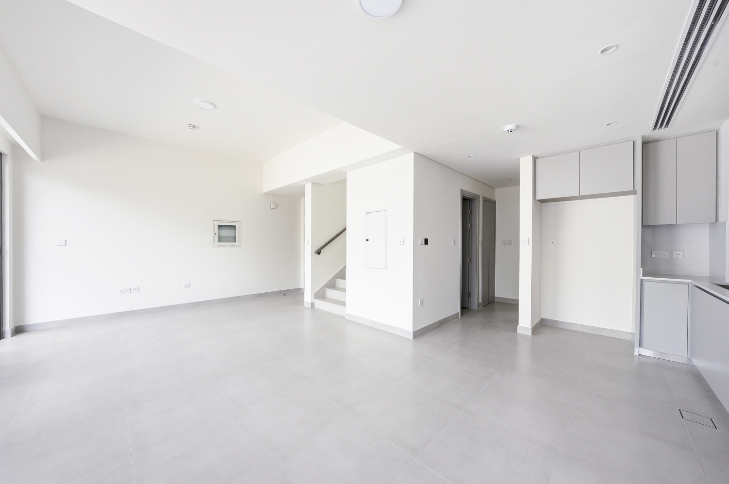 3 Bedrooms Townhouse in Nara