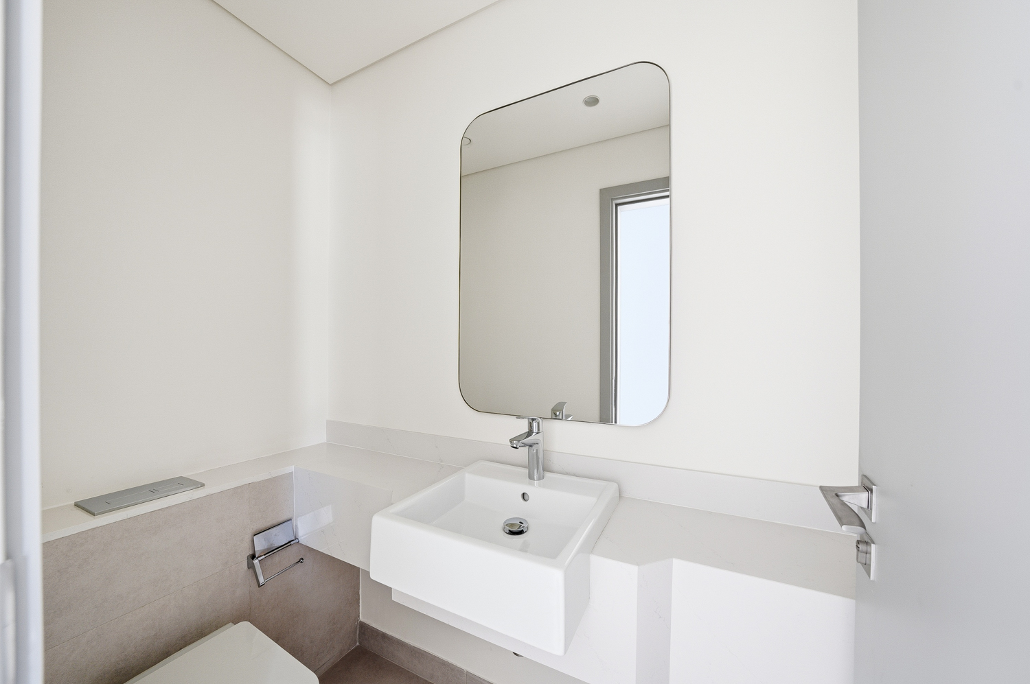 3 Bedrooms Townhouse in Nara