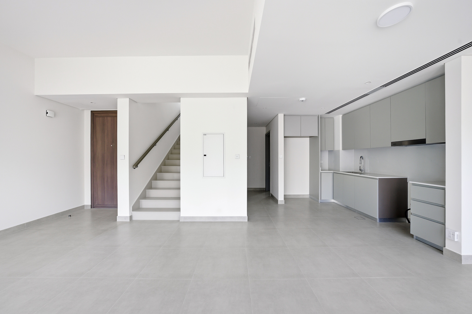 3 Bedrooms Townhouse in Nara