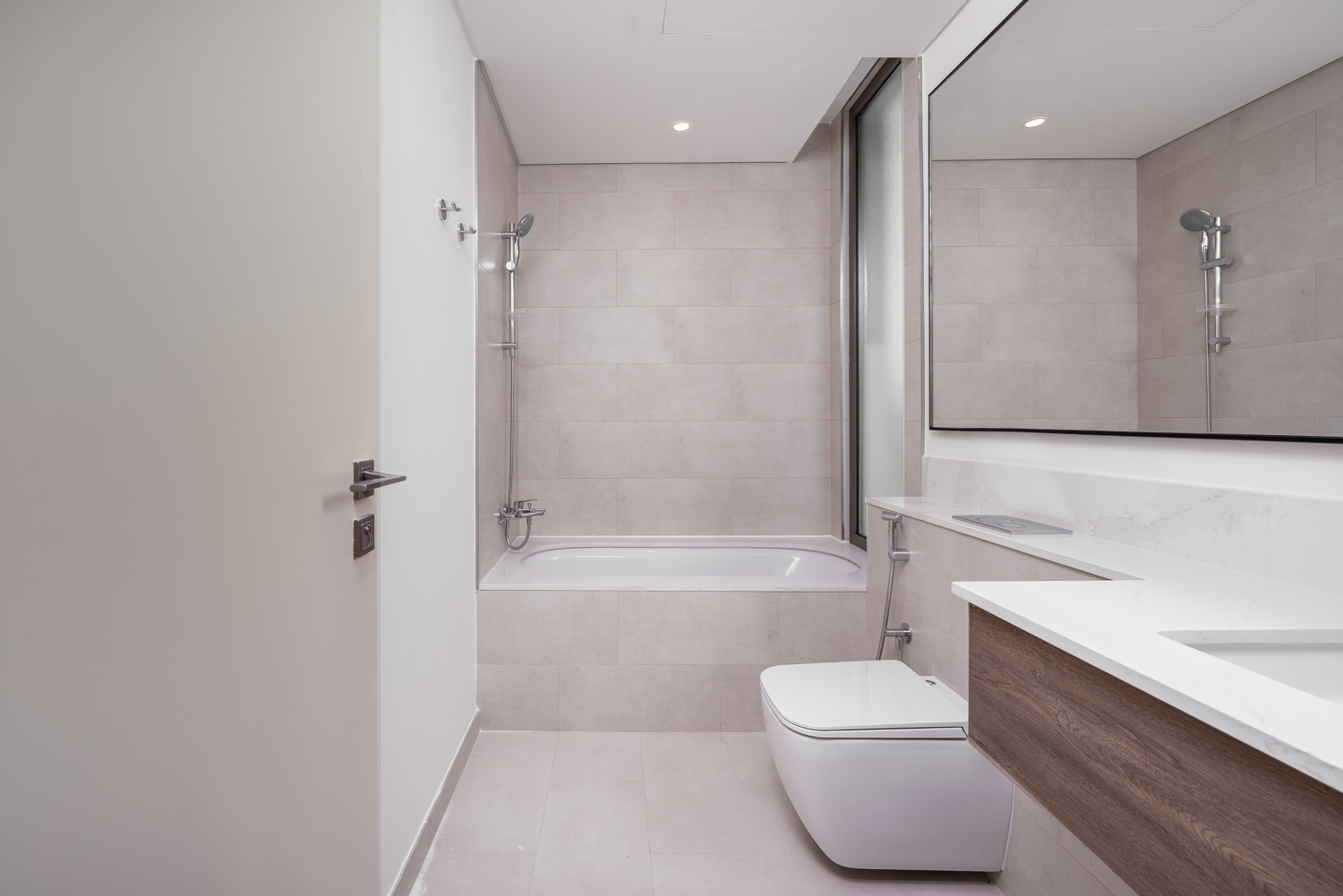 4 Bedrooms Townhouse in Nara