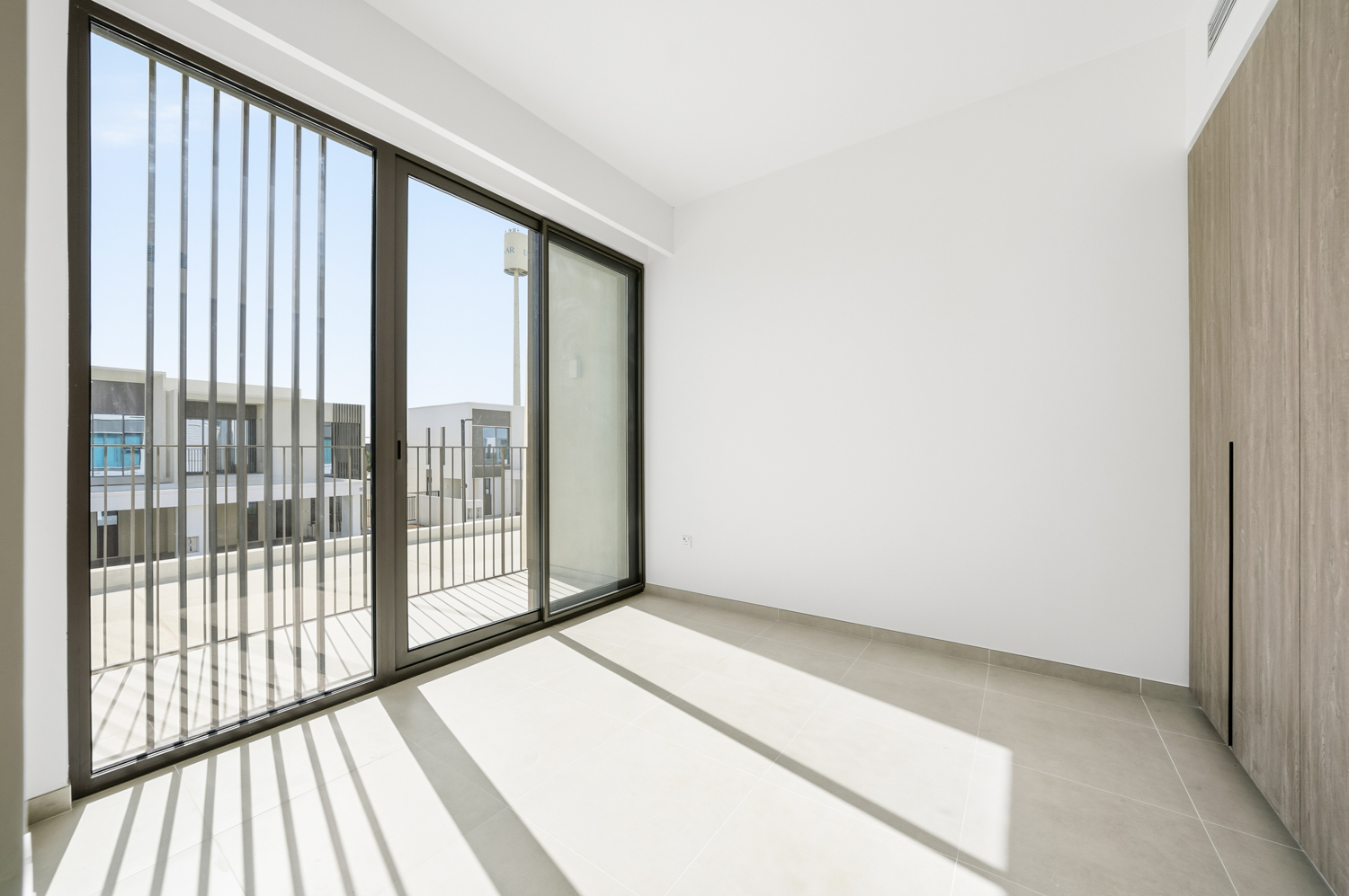 4 Bedrooms Townhouse in Nara