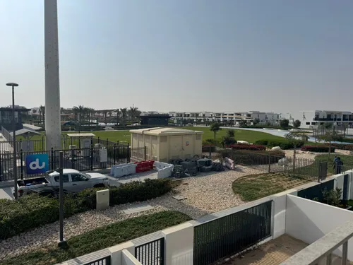 3 Bedrooms Townhouse in Nara