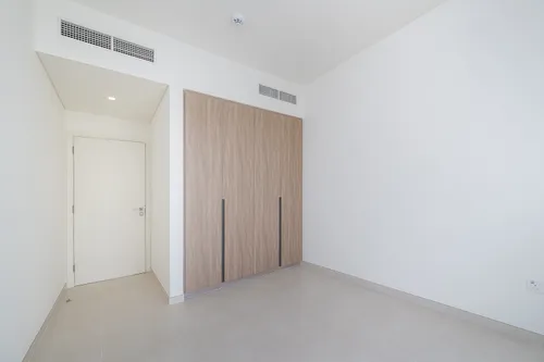 4 Bedrooms Townhouse in Nara