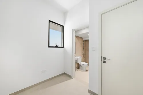 3 Bedrooms Townhouse in Nara