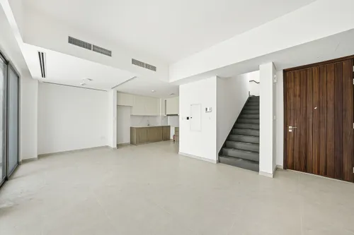 3 Bedrooms Townhouse in Nara