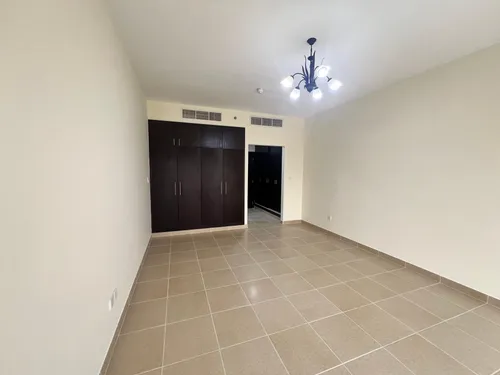 2 Bedrooms Apartment in Infinity Building