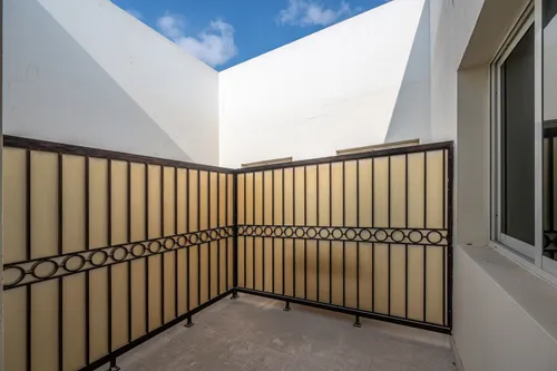 1 Bedroom Apartment in Infinity Building