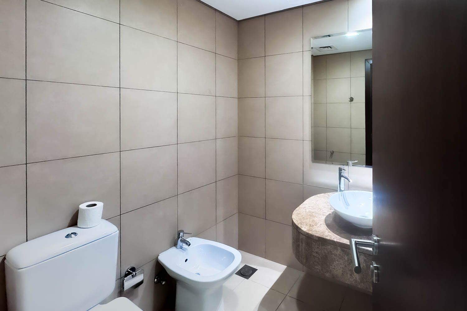  Apartment in Hilliana Tower