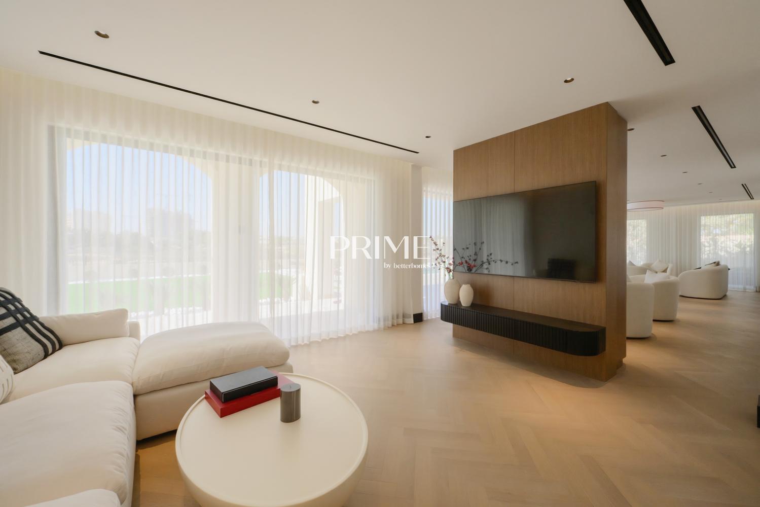 7 Bedrooms Villa in Mirador La Coleccion 1