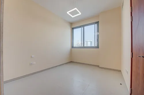 3 Bedrooms Apartment in Blue Reef Building