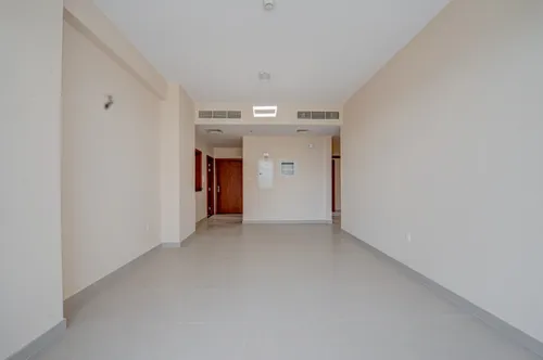 3 Bedrooms Apartment in Blue Reef Building