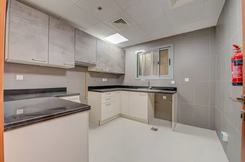 3 Bedrooms Apartment in Blue Reef Building