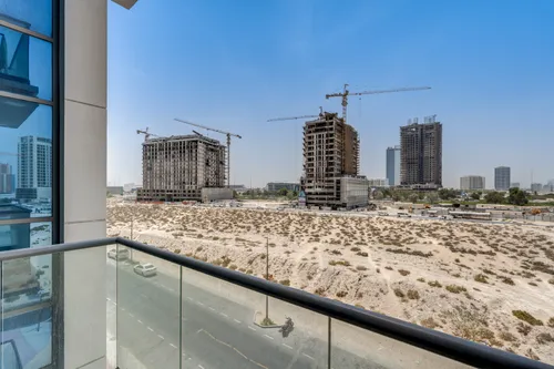 3 Bedrooms Apartment in Blue Reef Building