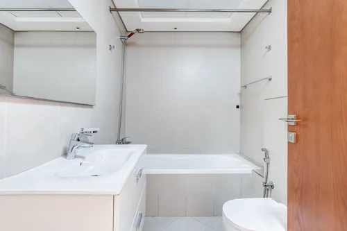 3 Bedrooms Apartment in Blue Reef Building