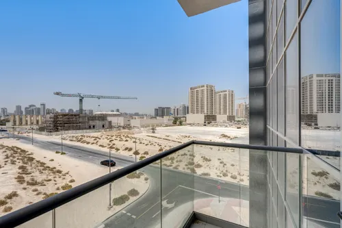 3 Bedrooms Apartment in Blue Reef Building