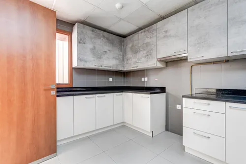 3 Bedrooms Apartment in Blue Reef Building