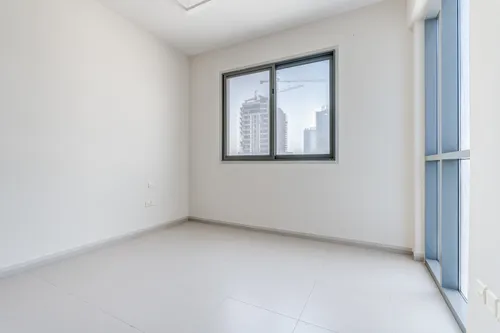 3 Bedrooms Apartment in Blue Reef Building