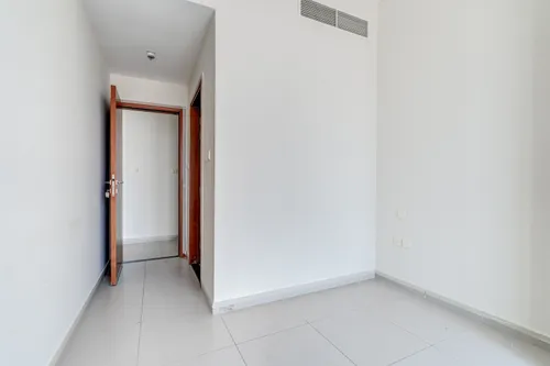 3 Bedrooms Apartment in Blue Reef Building