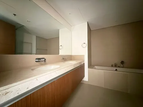 2 Bedrooms Apartment in Dubai Creek Residence Tower 3 North