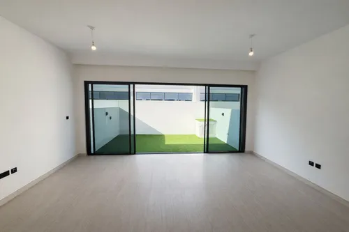 4 Bedrooms Townhouse in Santorini 1