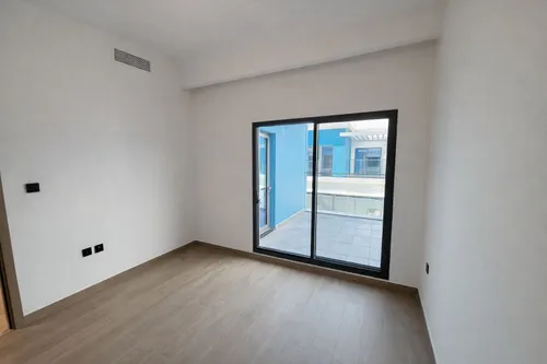 4 Bedrooms Townhouse in Santorini 1