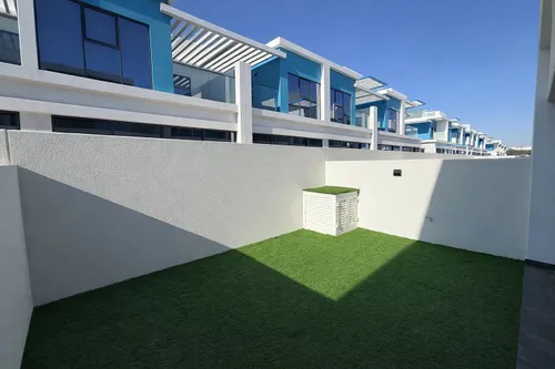 4 Bedrooms Townhouse in Santorini 1