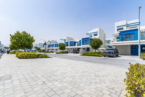 4 Bedrooms Townhouse in Santorini 1