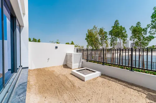 4 Bedrooms Townhouse in Santorini 1