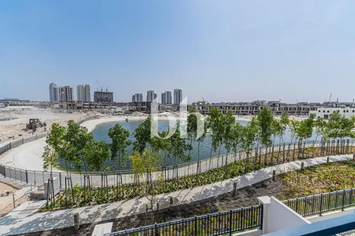 Beautiful Lake View | Rare Unit | Brand New