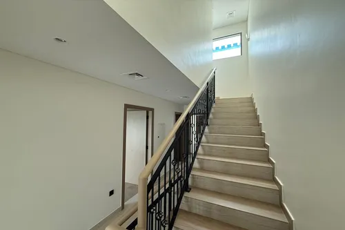 5 Bedrooms Townhouse in Santorini 1
