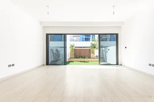 5 Bedrooms Townhouse in Santorini 1