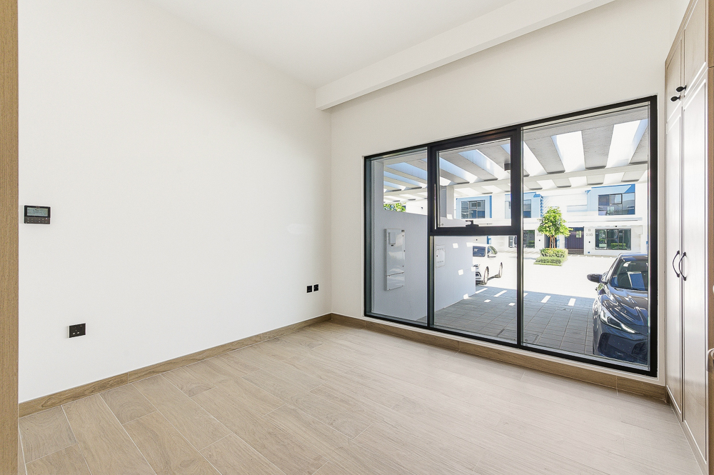 5 Bedrooms Townhouse in Santorini 1