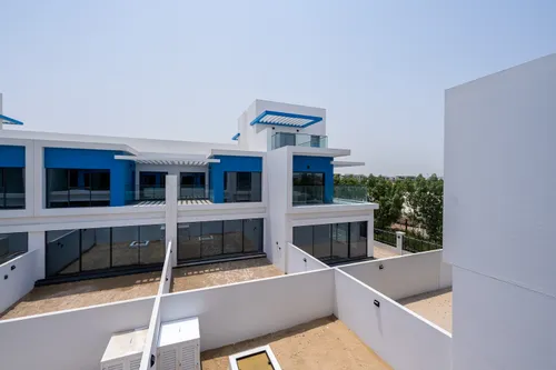 4 Bedrooms Townhouse in Santorini 1