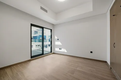 5 Bedrooms Townhouse in Santorini 1