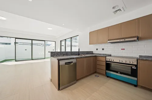 5 Bedrooms Townhouse in Santorini 1