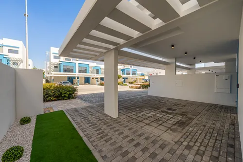 5 Bedrooms Townhouse in Santorini 1