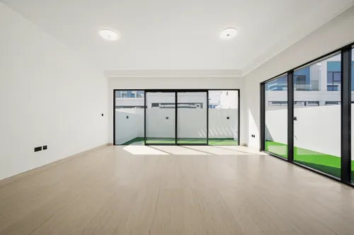 5 Bedrooms Townhouse in Santorini 1