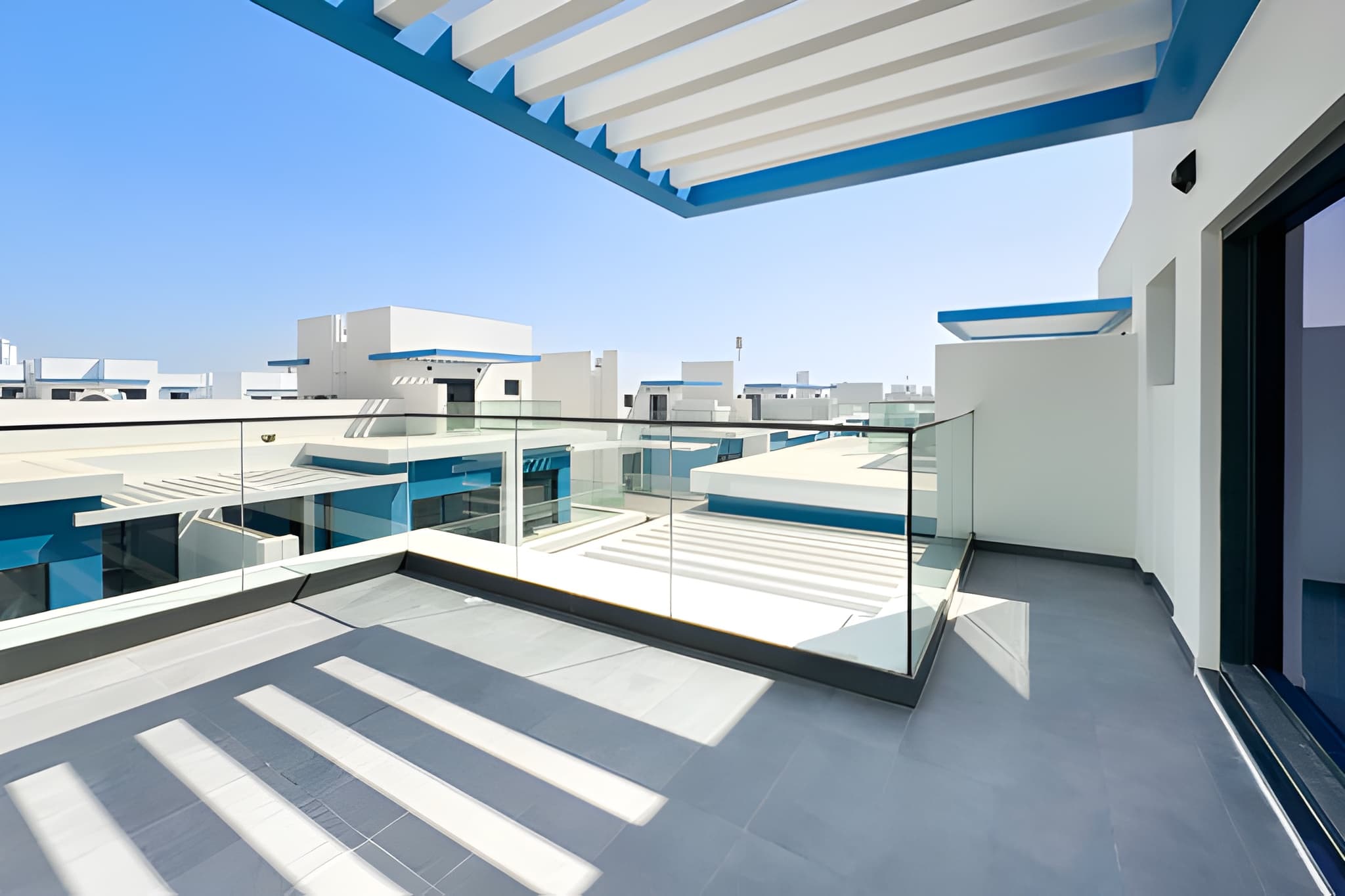 5 Bedrooms Townhouse in Santorini 1