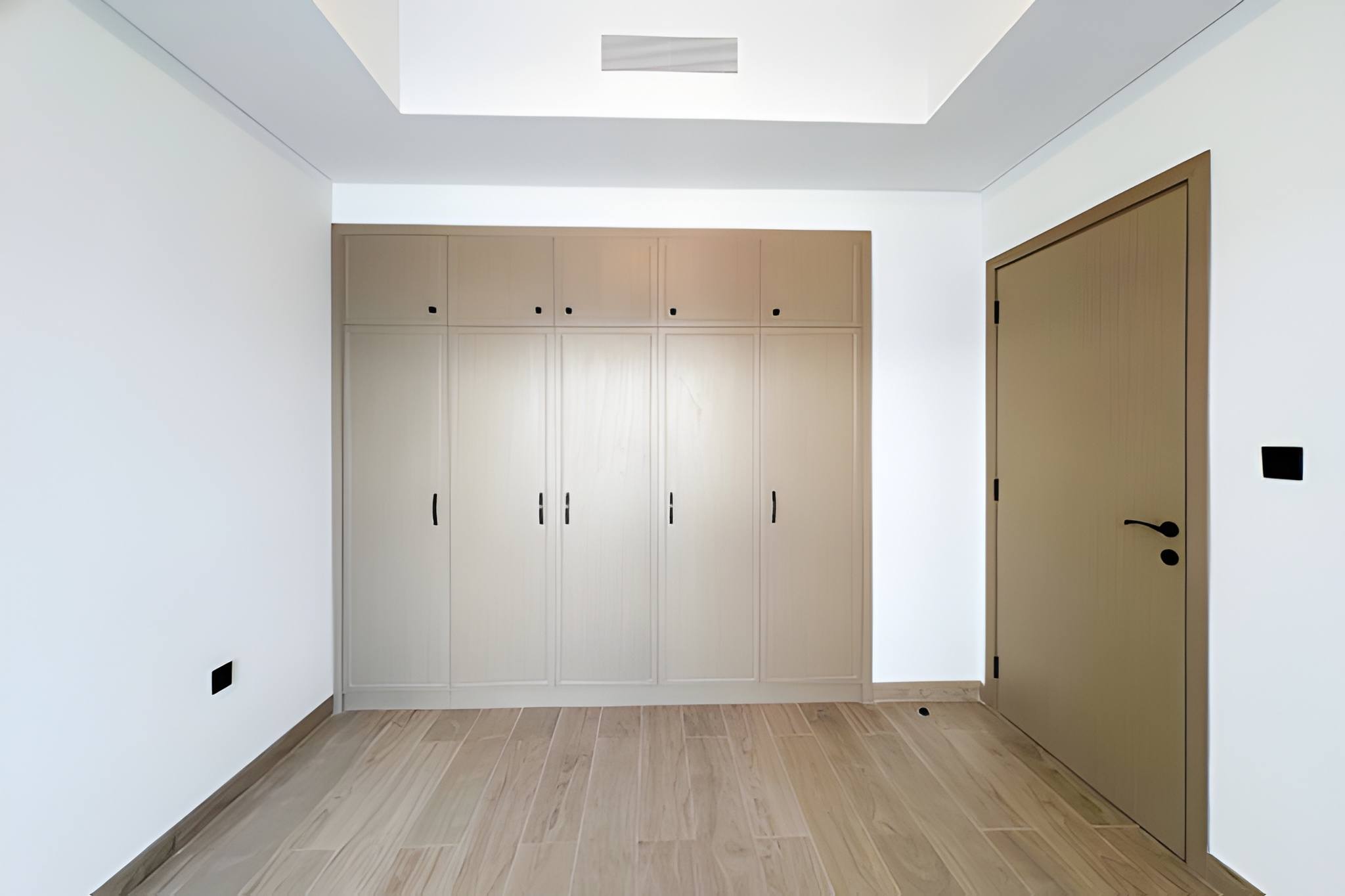 5 Bedrooms Townhouse in Santorini 1