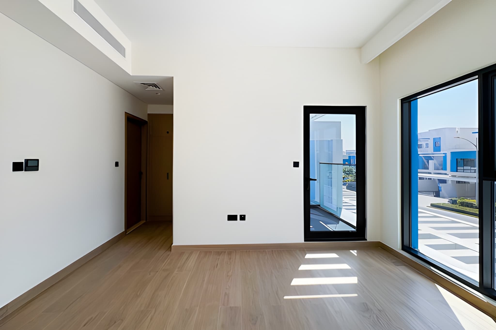 5 Bedrooms Townhouse in Santorini 1