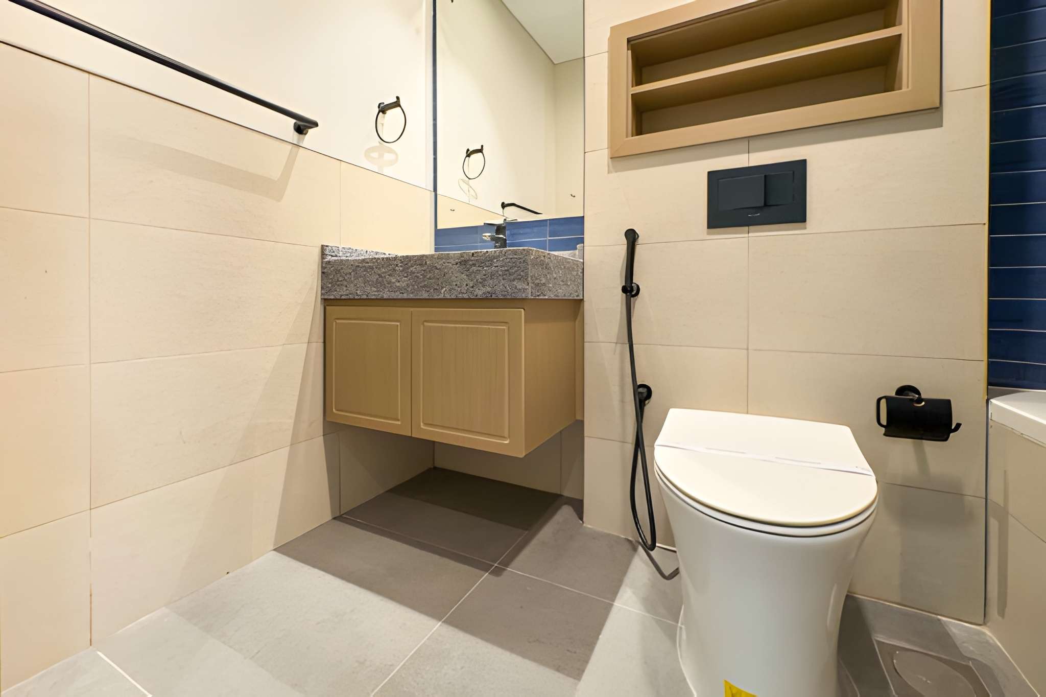 5 Bedrooms Townhouse in Santorini 1