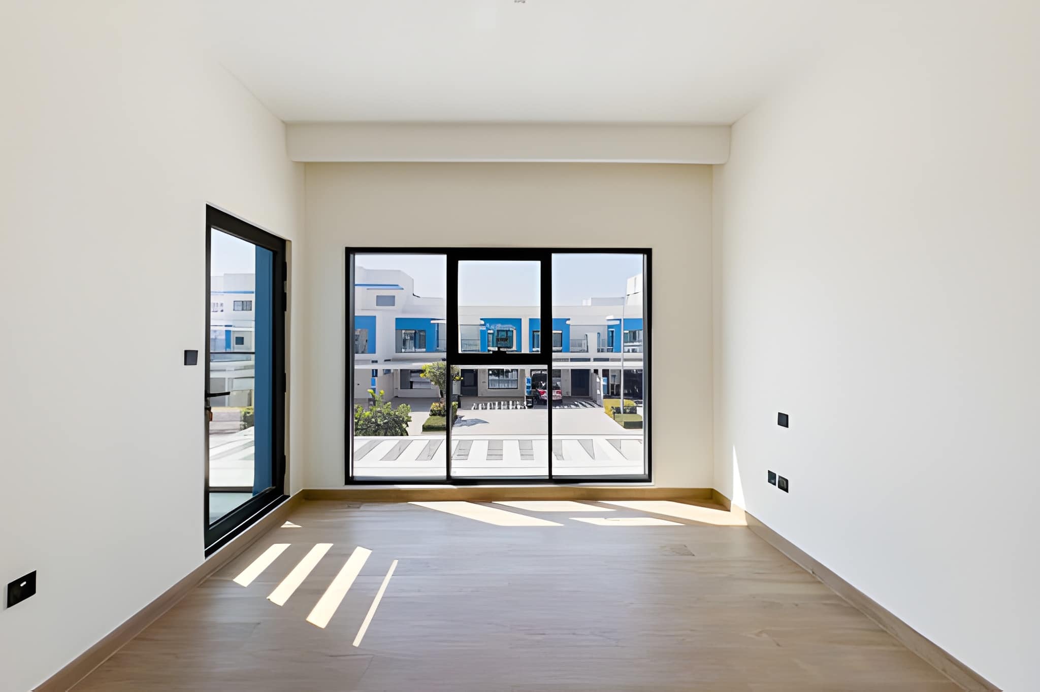 5 Bedrooms Townhouse in Santorini 1